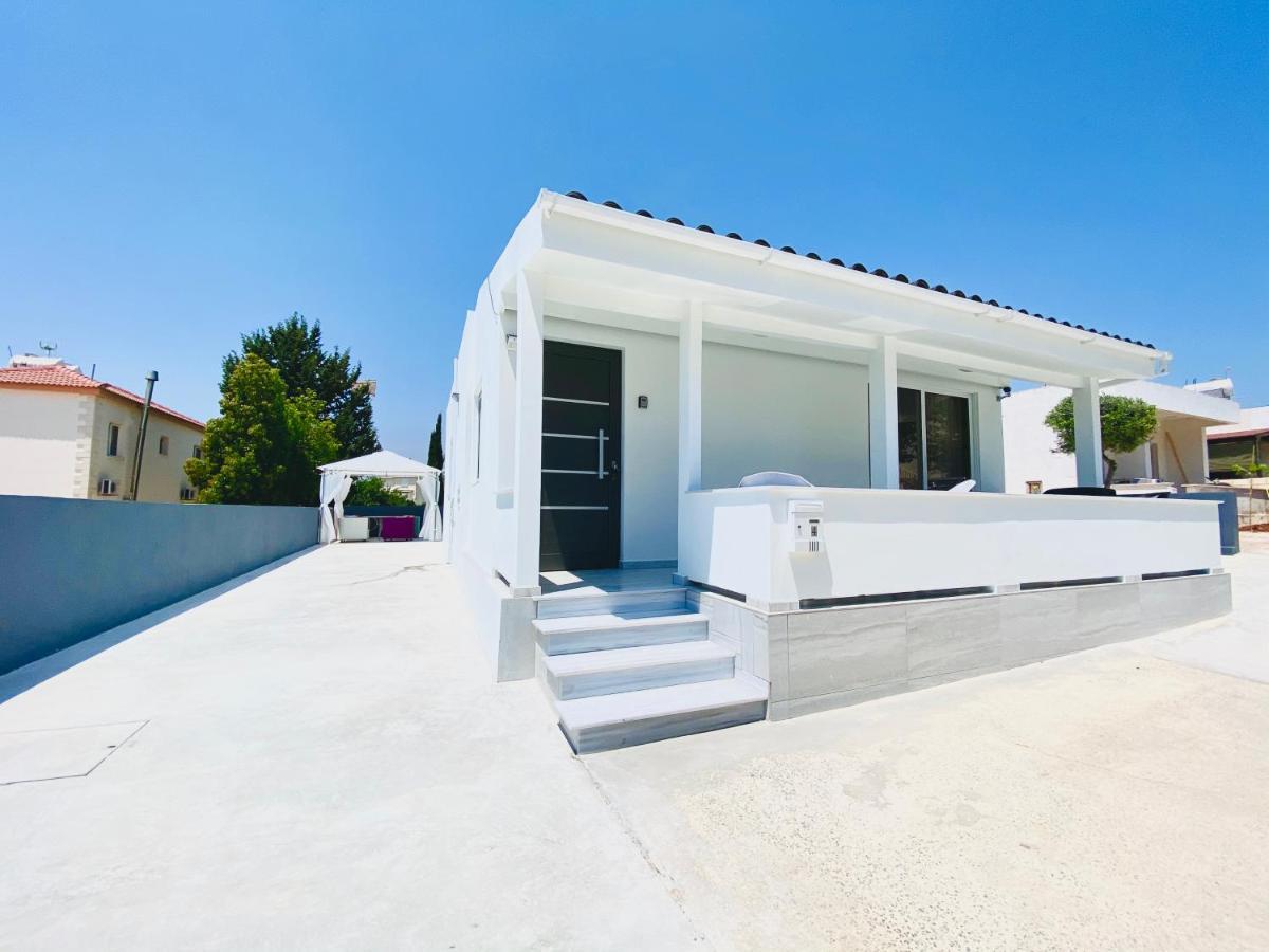 Sandy Bay Villa Ayia Napa Exterior photo